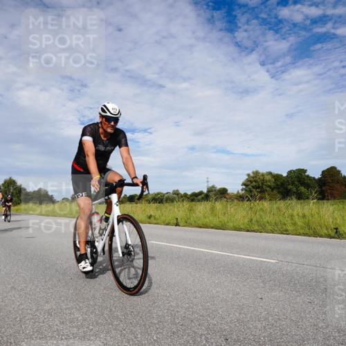 31.08.2025 - Elbe Triathlon Hamburg Michael Burmester http://msf.ph/oto/8665489 31.08.2025 10:12:40 Radfahren 530, 536, 673, 720, 813, 815, 848 meine-sportfotos.de