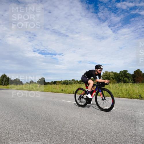 31.08.2025 - Elbe Triathlon Hamburg Michael Burmester http://msf.ph/oto/8665494 31.08.2025 10:12:41 Radfahren 530, 669, 673, 700, 720, 813, 815 meine-sportfotos.de
