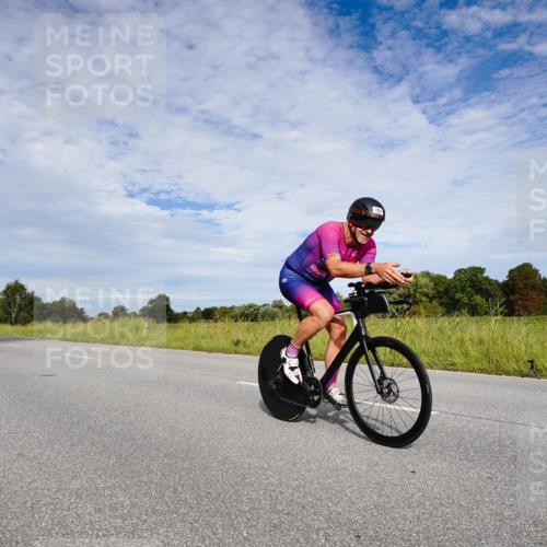 31.08.2025 - Elbe Triathlon Hamburg Michael Burmester http://msf.ph/oto/8665496 31.08.2025 10:12:43 Radfahren 530, 669, 700, 720, 813, 815 meine-sportfotos.de