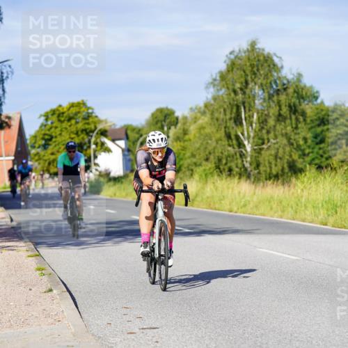 31.08.2025 - Elbe Triathlon Hamburg Michael Burmester http://msf.ph/oto/8665497 31.08.2025 09:30:31 Radfahren 280, 384, 533 meine-sportfotos.de