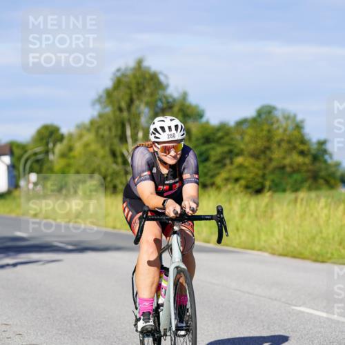 31.08.2025 - Elbe Triathlon Hamburg Michael Burmester http://msf.ph/oto/8665499 31.08.2025 09:30:32 Radfahren 280, 384, 533, 539 meine-sportfotos.de