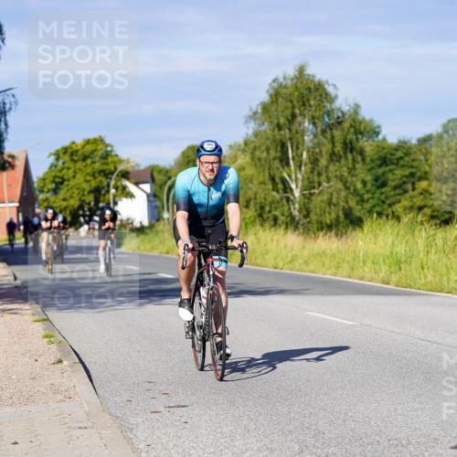 31.08.2025 - Elbe Triathlon Hamburg Michael Burmester http://msf.ph/oto/8665508 31.08.2025 09:30:37 Radfahren 364, 384, 421, 533, 539, 669 meine-sportfotos.de