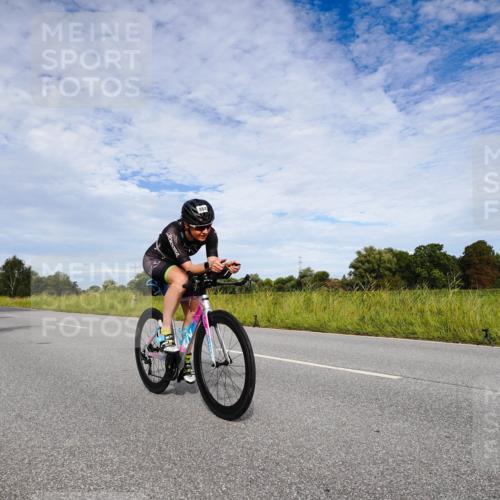 31.08.2025 - Elbe Triathlon Hamburg Michael Burmester http://msf.ph/oto/8665524 31.08.2025 10:13:11 Radfahren 500, 719, 770, 866, 884, 913 meine-sportfotos.de