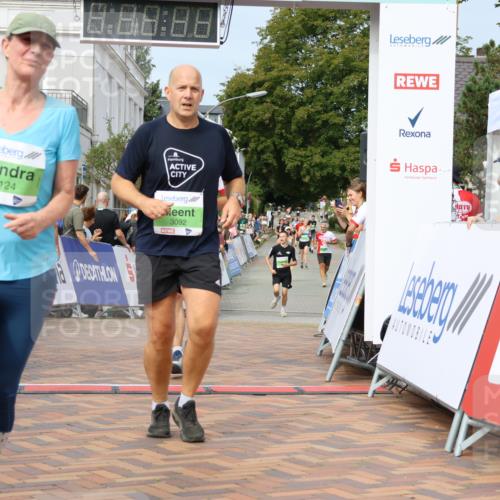 31.08.2025 - 21. Blankeneser Heldenlauf Strokosch-Dieckow http://msf.ph/oto/8665525 31.08.2025 11:18:09 Ziel 3092, 3124, 3594, 3510 meine-sportfotos.de