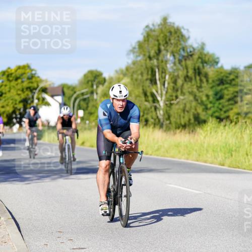 31.08.2025 - Elbe Triathlon Hamburg Michael Burmester http://msf.ph/oto/8665526 31.08.2025 09:30:43 Radfahren 192, 364, 413, 421, 669, 684, 756 meine-sportfotos.de