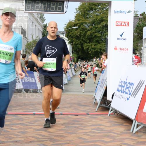 31.08.2025 - 21. Blankeneser Heldenlauf Strokosch-Dieckow http://msf.ph/oto/8665534 31.08.2025 11:18:08 Ziel 3092, 3345, 3124, 3594, 3510 meine-sportfotos.de