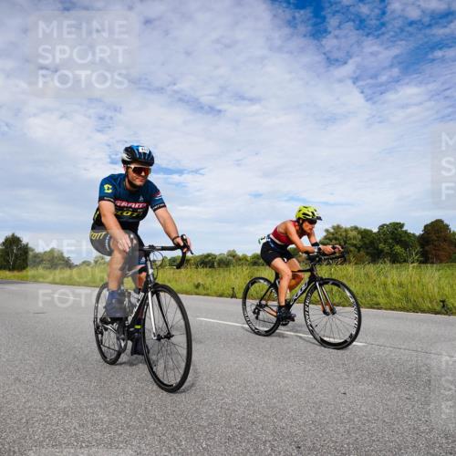 31.08.2025 - Elbe Triathlon Hamburg Michael Burmester http://msf.ph/oto/8665537 31.08.2025 10:13:21 Radfahren 417, 477, 494, 546, 833, 851 meine-sportfotos.de