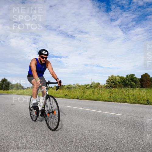 31.08.2025 - Elbe Triathlon Hamburg Michael Burmester http://msf.ph/oto/8665554 31.08.2025 10:13:38 Radfahren 432, 821, 887, 916 meine-sportfotos.de