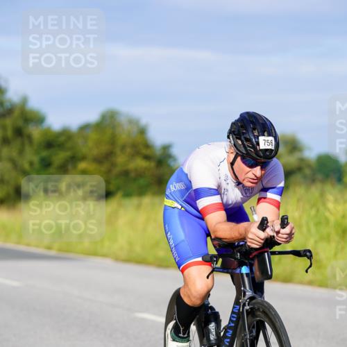 31.08.2025 - Elbe Triathlon Hamburg Michael Burmester http://msf.ph/oto/8665557 31.08.2025 09:30:50 Radfahren 256, 332, 378, 413, 476, 602, 684, 756 meine-sportfotos.de