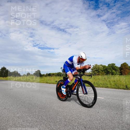 31.08.2025 - Elbe Triathlon Hamburg Michael Burmester http://msf.ph/oto/8665580 31.08.2025 10:14:19 Radfahren 623, 759, 888 meine-sportfotos.de