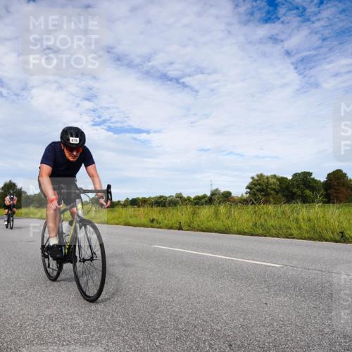 31.08.2025 - Elbe Triathlon Hamburg Michael Burmester http://msf.ph/oto/8665604 31.08.2025 10:14:53 Radfahren 615, 617, 717, 800 meine-sportfotos.de