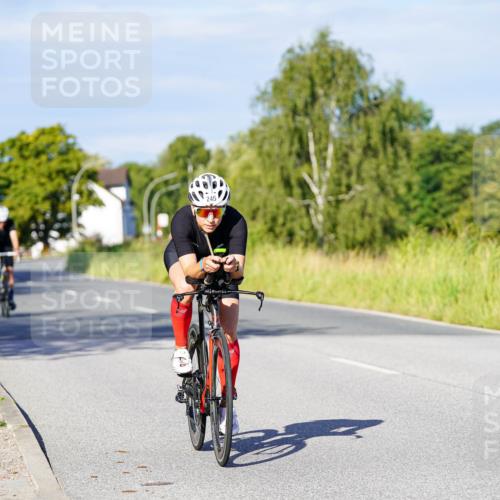 31.08.2025 - Elbe Triathlon Hamburg Michael Burmester http://msf.ph/oto/8665605 31.08.2025 09:31:04 Radfahren 245, 322, 352, 394, 737 meine-sportfotos.de