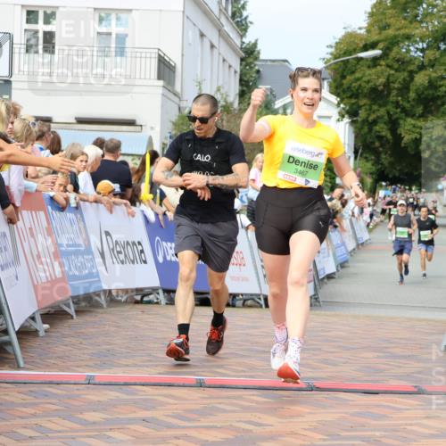 31.08.2025 - 21. Blankeneser Heldenlauf Strokosch-Dieckow http://msf.ph/oto/8665647 31.08.2025 10:59:40 Ziel 3551, 3467, 3683 meine-sportfotos.de