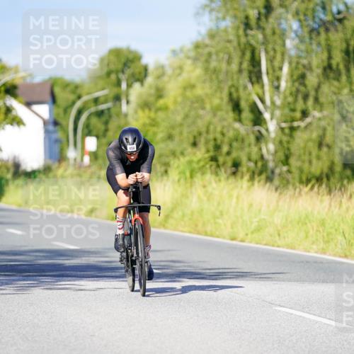 31.08.2025 - Elbe Triathlon Hamburg Michael Burmester http://msf.ph/oto/8665649 31.08.2025 09:31:28 Radfahren 382, 450, 569, 570, 609 meine-sportfotos.de