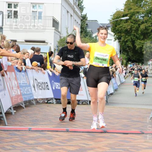 31.08.2025 - 21. Blankeneser Heldenlauf Strokosch-Dieckow http://msf.ph/oto/8665656 31.08.2025 10:59:40 Ziel 3551, 3467, 3683 meine-sportfotos.de