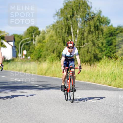 31.08.2025 - Elbe Triathlon Hamburg Michael Burmester http://msf.ph/oto/8665661 31.08.2025 09:31:32 Radfahren 369, 450, 569, 570, 609, 720 meine-sportfotos.de