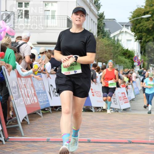 31.08.2025 - 21. Blankeneser Heldenlauf Strokosch-Dieckow http://msf.ph/oto/8665680 31.08.2025 11:18:00 Ziel 3345, 3646, 3300, 3594 meine-sportfotos.de