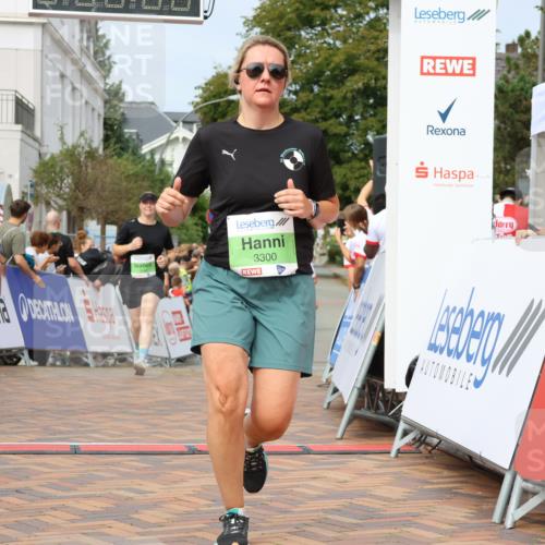 31.08.2025 - 21. Blankeneser Heldenlauf Strokosch-Dieckow http://msf.ph/oto/8665724 31.08.2025 11:17:57 Ziel 3345, 3646, 3300 meine-sportfotos.de