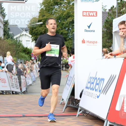 31.08.2025 - 21. Blankeneser Heldenlauf Strokosch-Dieckow http://msf.ph/oto/8665728 31.08.2025 10:59:33 Ziel 3433, 3683 meine-sportfotos.de