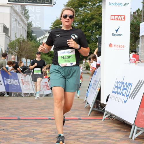 31.08.2025 - 21. Blankeneser Heldenlauf Strokosch-Dieckow http://msf.ph/oto/8665731 31.08.2025 11:17:57 Ziel 3345, 3646, 3300 meine-sportfotos.de