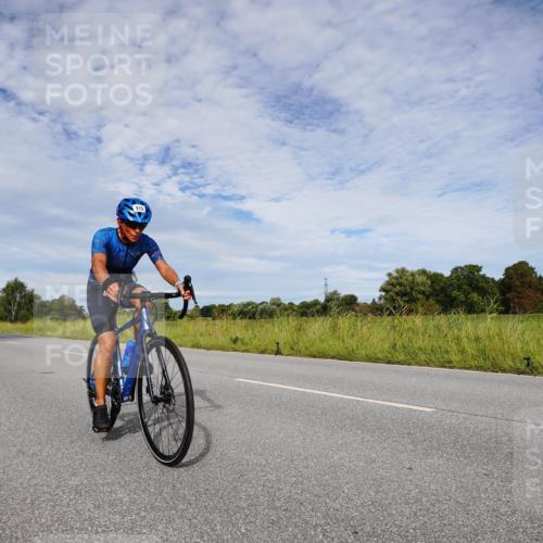 31.08.2025 - Elbe Triathlon Hamburg Michael Burmester http://msf.ph/oto/8665802 31.08.2025 10:19:39 Radfahren 466, 760, 794, 915, 932 meine-sportfotos.de