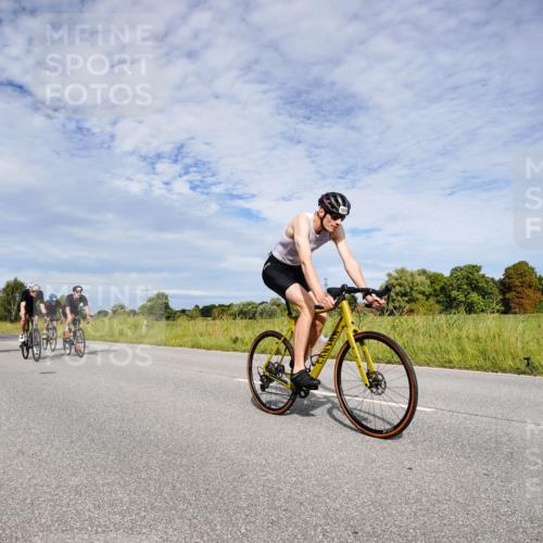 31.08.2025 - Elbe Triathlon Hamburg Michael Burmester http://msf.ph/oto/8665853 31.08.2025 10:20:48 Radfahren 419, 564, 588, 749, 947, 968, 1012, 1023, 1045, 1078, 1100 meine-sportfotos.de