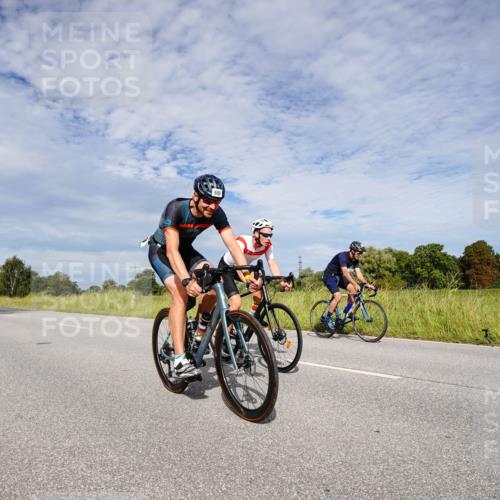 31.08.2025 - Elbe Triathlon Hamburg Michael Burmester http://msf.ph/oto/8665871 31.08.2025 10:21:04 Radfahren 634, 689, 892, 902, 1064 meine-sportfotos.de