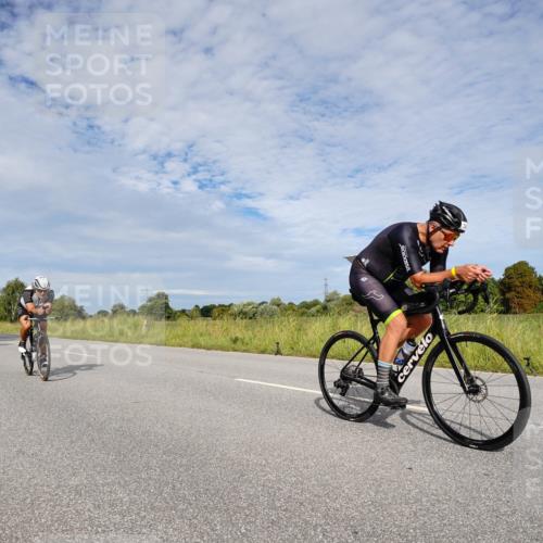 31.08.2025 - Elbe Triathlon Hamburg Michael Burmester http://msf.ph/oto/8665905 31.08.2025 10:21:42 Radfahren 736, 764, 766, 788, 895, 900, 907, 933 meine-sportfotos.de