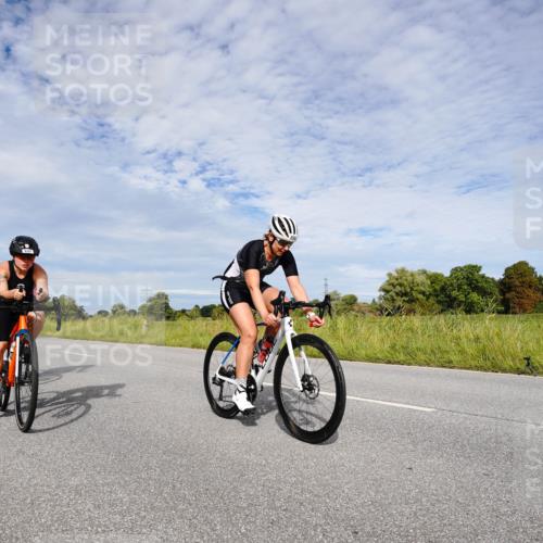 31.08.2025 - Elbe Triathlon Hamburg Michael Burmester http://msf.ph/oto/8665981 31.08.2025 10:22:33 Radfahren 400, 612, 832, 879, 899, 939, 984, 998, 1051, 1070 meine-sportfotos.de