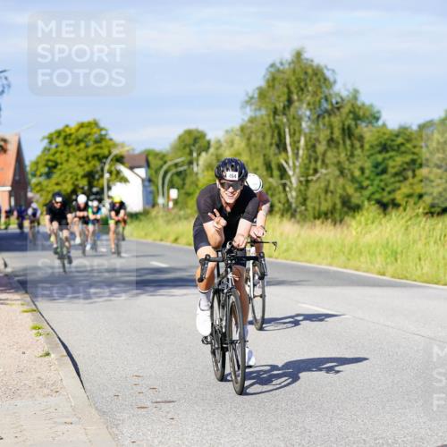31.08.2025 - Elbe Triathlon Hamburg Michael Burmester http://msf.ph/oto/8666004 31.08.2025 09:33:30 Radfahren 283, 313, 314, 340, 365, 439, 464, 510, 547, 553, 636, 694, 726 meine-sportfotos.de