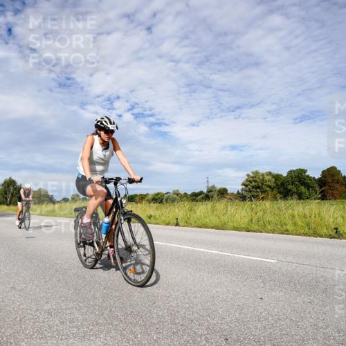 31.08.2025 - Elbe Triathlon Hamburg Michael Burmester http://msf.ph/oto/8666025 31.08.2025 10:23:02 Radfahren 698, 747, 762, 792, 971, 978, 981, 995, 996, 1063, 1106 meine-sportfotos.de