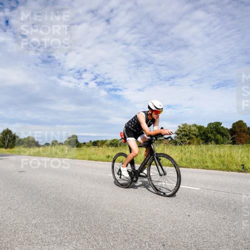 31.08.2025 - Elbe Triathlon Hamburg Michael Burmester http://msf.ph/oto/8666027 31.08.2025 10:23:03 Radfahren 698, 762, 792, 978, 981, 995, 996, 1049, 1063, 1106 meine-sportfotos.de