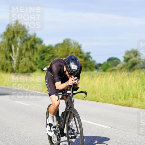 31.08.2025 - Elbe Triathlon Hamburg Michael Burmester http://msf.ph/oto/8666080 31.08.2025 09:33:52 Radfahren 458, 655 meine-sportfotos.de