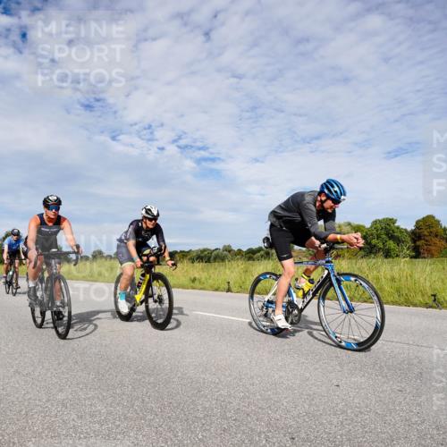 31.08.2025 - Elbe Triathlon Hamburg Michael Burmester http://msf.ph/oto/8666086 31.08.2025 10:23:56 Radfahren 704, 741, 818, 861, 914, 926, 961, 1031, 1043, 1109 meine-sportfotos.de