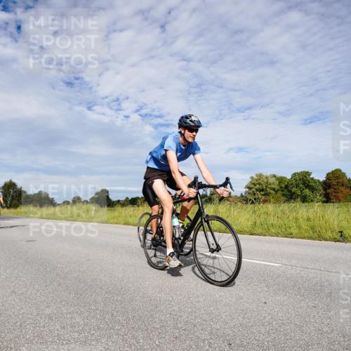 31.08.2025 - Elbe Triathlon Hamburg Michael Burmester http://msf.ph/oto/8666088 31.08.2025 10:23:57 Radfahren 704, 741, 752, 861, 914, 926, 961, 1031, 1043 meine-sportfotos.de