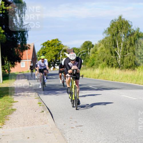 31.08.2025 - Elbe Triathlon Hamburg Michael Burmester http://msf.ph/oto/8666090 31.08.2025 09:34:03 Radfahren 319, 367, 416, 480, 515, 516, 545, 682, 696 meine-sportfotos.de