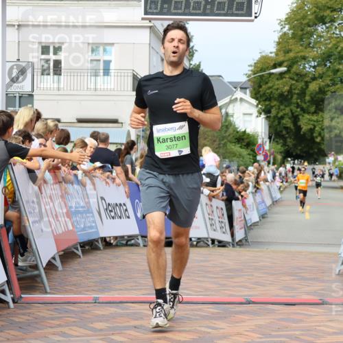 31.08.2025 - 21. Blankeneser Heldenlauf Strokosch-Dieckow http://msf.ph/oto/8666095 31.08.2025 10:58:50 Ziel 3077 meine-sportfotos.de