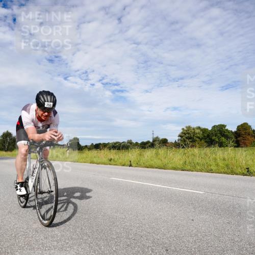 31.08.2025 - Elbe Triathlon Hamburg Michael Burmester http://msf.ph/oto/8666099 31.08.2025 10:24:04 Radfahren 741, 752, 761, 961, 962, 1158 meine-sportfotos.de