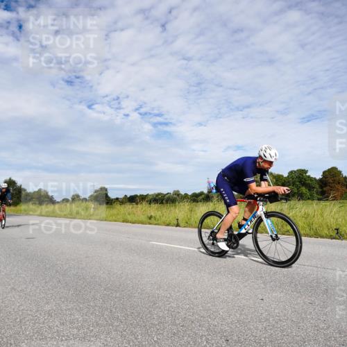 31.08.2025 - Elbe Triathlon Hamburg Michael Burmester http://msf.ph/oto/8666103 31.08.2025 10:24:09 Radfahren 761, 962, 997, 1018, 1076, 1158 meine-sportfotos.de