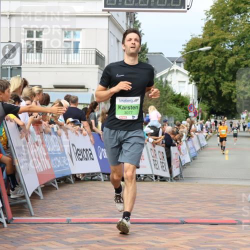 31.08.2025 - 21. Blankeneser Heldenlauf Strokosch-Dieckow http://msf.ph/oto/8666131 31.08.2025 10:58:49 Ziel 3077 meine-sportfotos.de