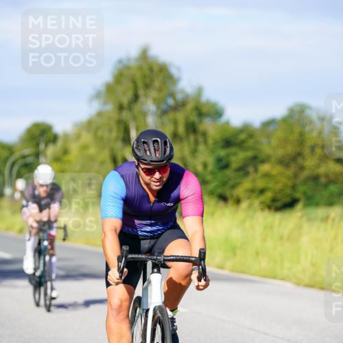 31.08.2025 - Elbe Triathlon Hamburg Michael Burmester http://msf.ph/oto/8666138 31.08.2025 09:34:20 Radfahren 297, 342, 612 meine-sportfotos.de