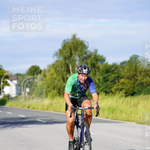 31.08.2025 - Elbe Triathlon Hamburg Michael Burmester http://msf.ph/oto/8666168 31.08.2025 09:34:36 Radfahren 228, 257, 410 meine-sportfotos.de