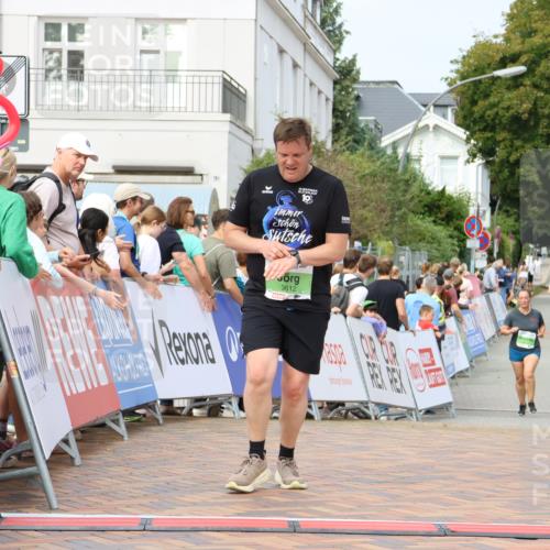 31.08.2025 - 21. Blankeneser Heldenlauf Strokosch-Dieckow http://msf.ph/oto/8666178 31.08.2025 11:17:19 Ziel 3612, 3133 meine-sportfotos.de