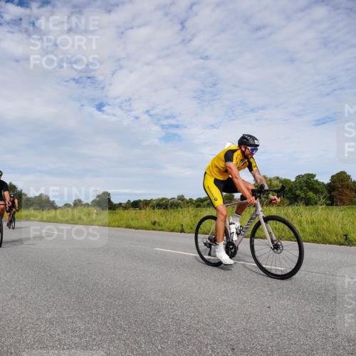 31.08.2025 - Elbe Triathlon Hamburg Michael Burmester http://msf.ph/oto/8666181 31.08.2025 10:25:16 Radfahren 829, 935, 955, 966, 1003, 1039, 1094, 1096 meine-sportfotos.de