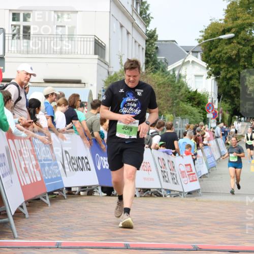 31.08.2025 - 21. Blankeneser Heldenlauf Strokosch-Dieckow http://msf.ph/oto/8666200 31.08.2025 11:17:19 Ziel 3612, 3133 meine-sportfotos.de