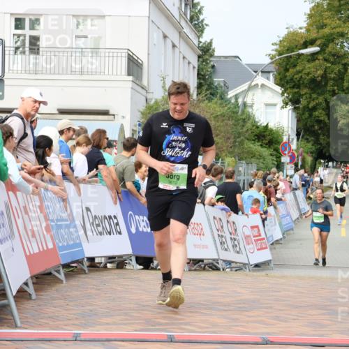 31.08.2025 - 21. Blankeneser Heldenlauf Strokosch-Dieckow http://msf.ph/oto/8666207 31.08.2025 11:17:19 Ziel 3612, 3133 meine-sportfotos.de