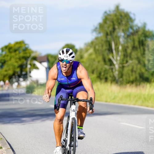 31.08.2025 - Elbe Triathlon Hamburg Michael Burmester http://msf.ph/oto/8666228 31.08.2025 09:35:03 Radfahren 264, 428, 447, 730 meine-sportfotos.de