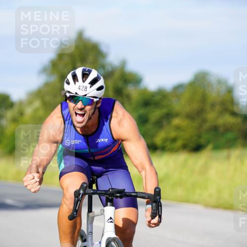 31.08.2025 - Elbe Triathlon Hamburg Michael Burmester http://msf.ph/oto/8666231 31.08.2025 09:35:03 Radfahren 264, 428, 447, 730 meine-sportfotos.de