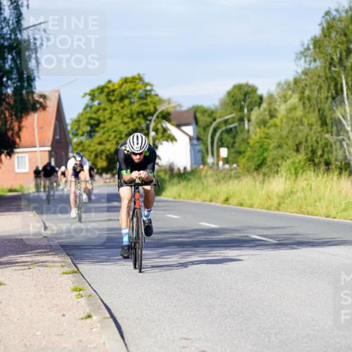 31.08.2025 - Elbe Triathlon Hamburg Michael Burmester http://msf.ph/oto/8666238 31.08.2025 09:35:06 Radfahren 425, 428, 446, 447, 730 meine-sportfotos.de