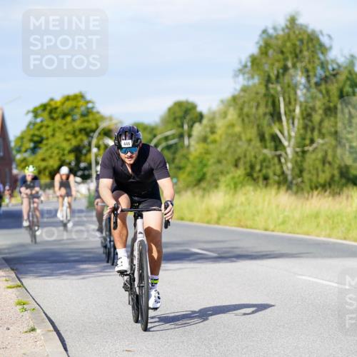 31.08.2025 - Elbe Triathlon Hamburg Michael Burmester http://msf.ph/oto/8666257 31.08.2025 09:35:13 Radfahren 250, 425, 446, 532, 730, 766 meine-sportfotos.de